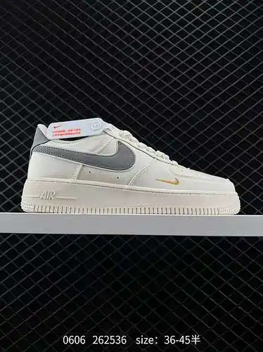 8 Air Force Low Calidad original Horma original y cartón original Crea una versión pura de Air Force