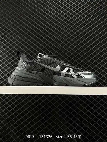 3 Las zapatillas para correr Nike NIKE V2K RUN son tendencia retro. Zapatillas de malla transpirable