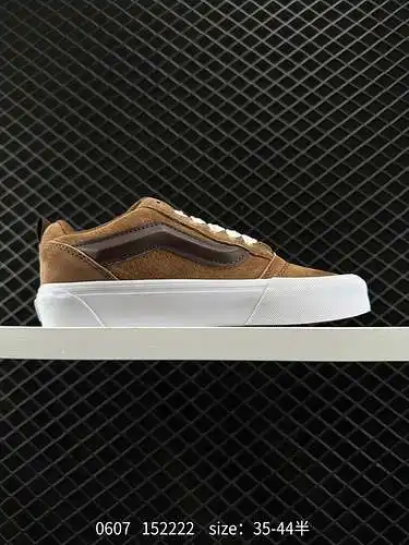 Zapatillas Vans Knu-Skool VR3 LX. Zapatillas deportivas informales vulcanizadas retro de caña baja d