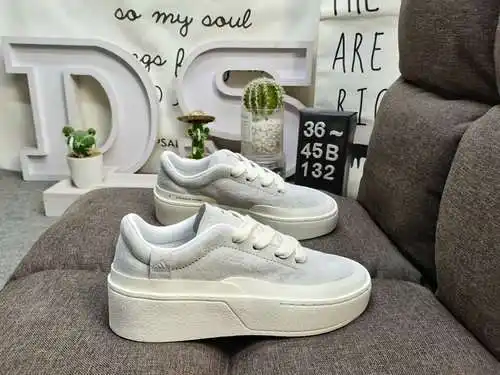 132D adidas LABCOURT de nivel corporativo Este diseño simple y elegante brinda a las personas un est