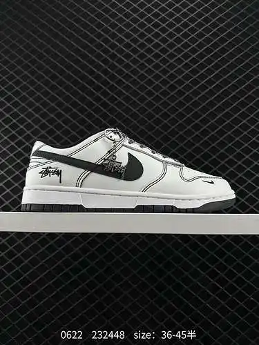 24 zapatos Nike / Nike para hombres y mujeres son un auténtico sistema de tamaño medio, la nueva ver
