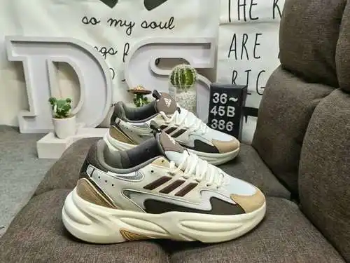 386DAZapatillas casual deportivas ligeras oficiales OZELLE de Adidas. Este par de zapatillas deporti