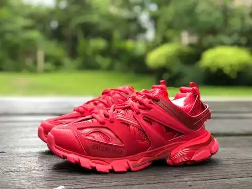 Balenciaga 3.0 rojo Balenciaga Triple S zapatos papá Balenciaga