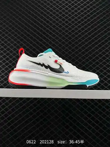 4 zapatillas NIKE Zoom React Infinity Run Fk 3 Marathon de estilo funcional, primera toma real. Los 