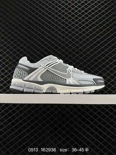 8 Zapatillas Nike Nike Summer ZOOM VOMERO Zapatillas deportivas informales para correr. El calzado N