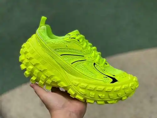 Zapatos con neumáticos Paris verde fluorescente versión m Balenciaga Defender zapatos con neumáticos