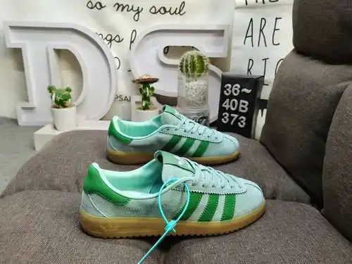 373D zapatillas deportivas retro Adidas Bermuda END de un solo producto a nivel de empresa. El cuerp