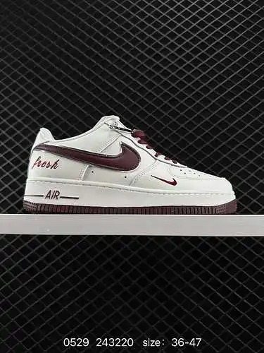 Zapatillas deportivas informales, versátiles y deconstruidas de caña baja Nike Air Force Low Air For
