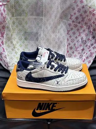 Zapatos de hombre de marca compartida LV* Código: 0531B80 Talla: 38-44
