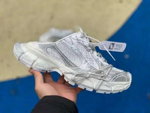 Balenciaga 3XL medias pantuflas plateadas oPure original ⚡️Un tamaño demasiado grande⚠️Balenciaga/Ba