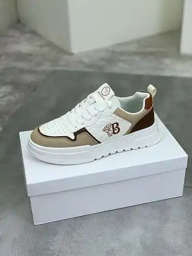 Zapatos de hombre Versace Código: 0710B60 Talla: 38-44 (45 se puede personalizar)