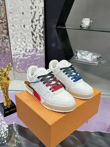 Zapatos LV para hombre y mujer Codificación: 0617D60 Talla: #Mujer 35-41 #Hombre 38-46 (Mujer 40 41 