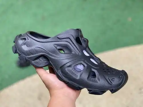 Balenciaga Zapatillas Baotou negro Balenciaga Zapatillas de moda Balenciaga Baotou de goma con suela