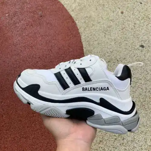 Balenciaga de marca compartida con Adidas Balenciaga x Adidas clover Triple S zapatos para papá Zapa