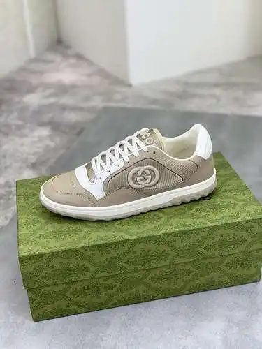 Modelo pareja GUCCI Código: 0710C00 Talla: 35-45