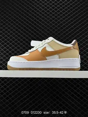 El nuevo diseño deconstruido de Nike NIKE WMNS Air Force Shadow para niñas. Zapatillas Macaron Air F