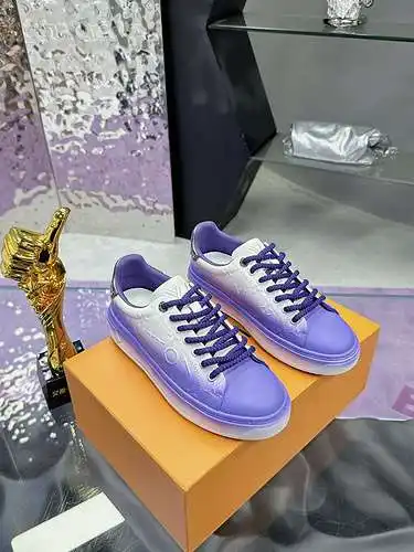 Modelo Pareja LV Código: 0703C60 Talla: Mujer 35-40 (Mujer 41. 42 personalizado). Hombres 39-44