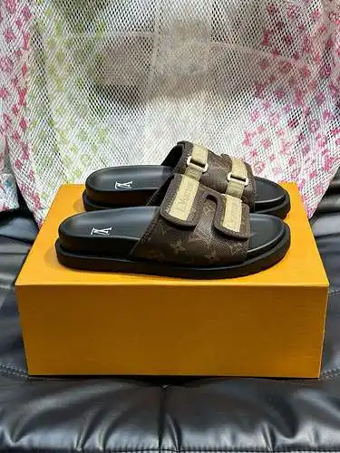 Zapatos de hombre LV Código: 0617B00 Talla: 38-46