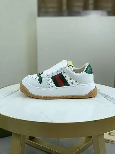 GUCCI Pareja Código de modelo: 0710C40 Talla: Mujer 35-41, Hombre 39-46
