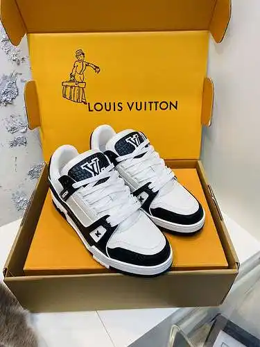 Zapatos LV para hombre y mujer Código: 0526E00 Talla: Mujer 35-40 Hombre 39-46