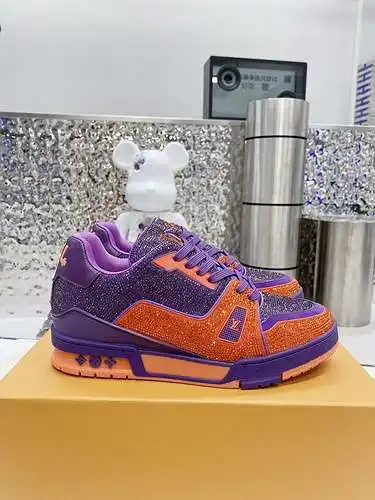 Zapatos LV para hombre y mujer Código: 0526E00 Talla: Mujer 35-40 Hombre 39-46