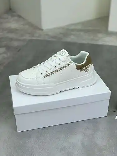 Zapatos de hombre Versace Código: 0710B60 Talla: 38-44 (45 se puede personalizar)