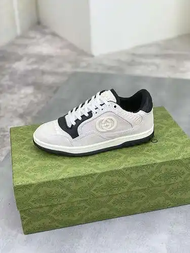 Modelo pareja GUCCI Código: 0710C00 Talla: 35-45