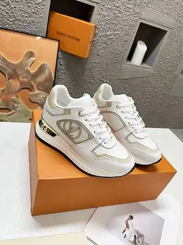 Zapatos LV para hombre y mujer Código: 0609D00 Talla: 35-44