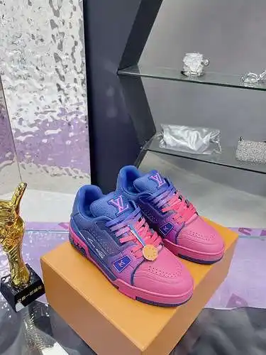 Zapatos LV para hombre y mujer Código: 0526E00 Talla: Mujer 35-40 Hombre 39-46