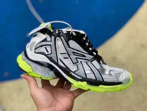 Balenciaga 7.0 zapatillas Balenciaga Runner Paris verde plateado con suela transparente