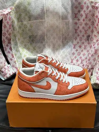 Zapatos de hombre de marca compartida LV* Código: 0531B80 Talla: 38-44