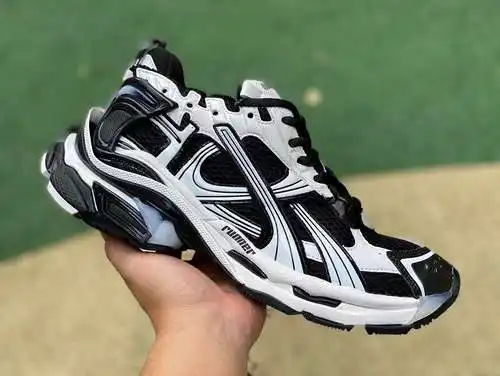 Balenciaga 7.5 blanco y negro M puro original⚡️ Balenciaga Runner Grafhti malla con cordones escotad