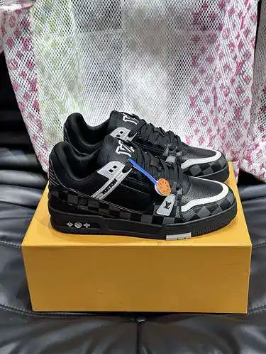 Zapatos de hombre LV Código: 0704C40 Talla: 38-44