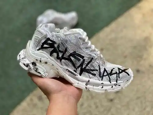 Balenciaga 7.0 letras blancas Balenciaga Balenciaga Balenciaga Runner Grafhti mesh lace blanco negro