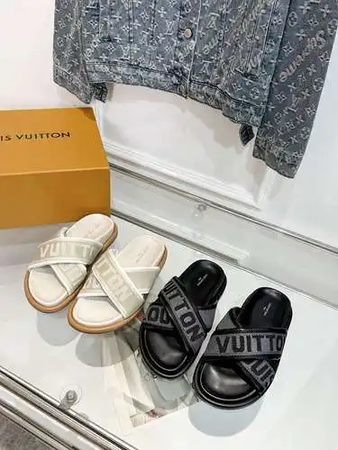 LV Pareja Código de Modelo: 0703B60 Talla: Mujer 35-41 Hombre 41-45