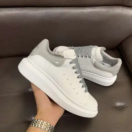 McQueen* Zapatos para hombre y mujer Código: 0526C40 Talla: Mujer 34-41. Hombres 38-46