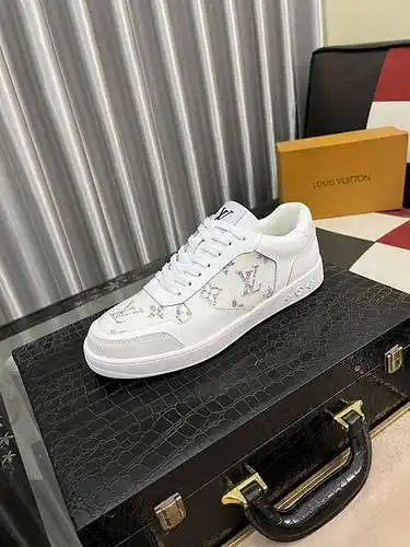 Zapatos de hombre LV Código: 0629B30 Talla: 38-44