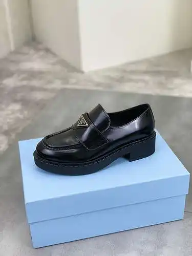 Prada couple model Code: 0710C20 Size: 35-45. (46 customized)