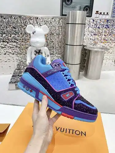 Zapatos LV para hombre y mujer Código: 0526E00 Talla: Mujer 35-40 Hombre 39-46