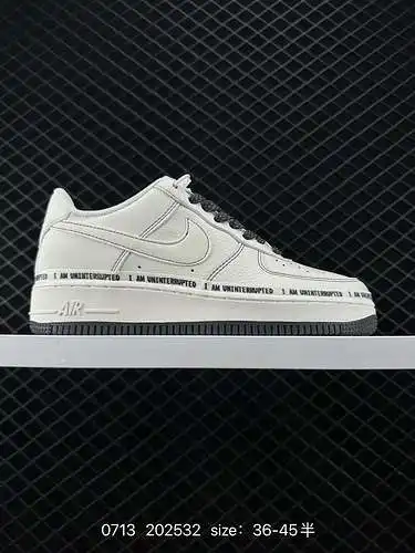 6 Venta limitada en la tienda de marcas de moda de Los Ángeles Ininterrumpida×Nike Air Force "M