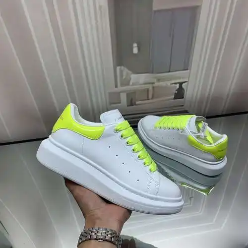 McQueen* Zapatos para hombre y mujer Código: 0526C40 Talla: Mujer 34-41. Hombres 38-46