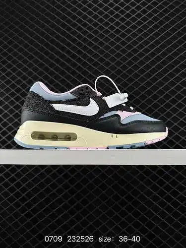 3 Nike Air Max Air Max nueva combinación de colores con colchón de aire. El material del cuerpo del 