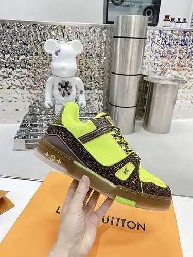 Zapatos LV para hombre y mujer Código: 0526E00 Talla: Mujer 35-40 Hombre 39-46