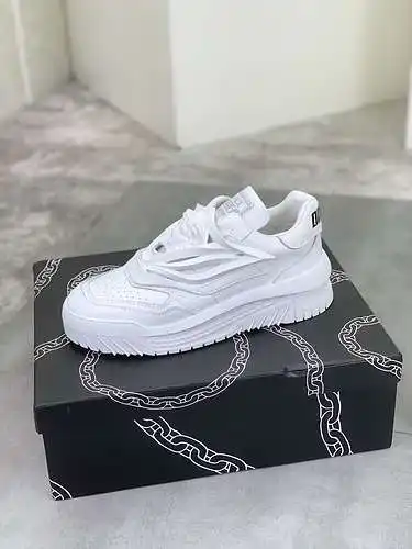 Zapatos de hombre Versace Código: 0710C60 Talla: 38-44 (45 personalizados)