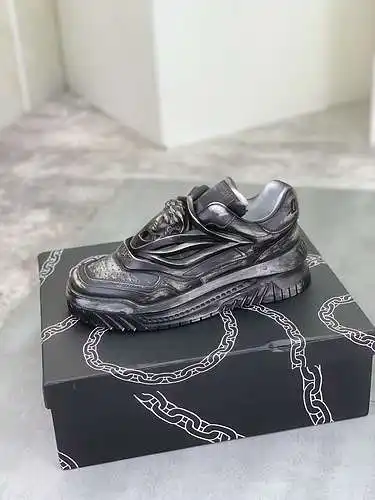 Zapatos de hombre Versace Código: 0710C80 Talla: 38-44 (45 personalizados)