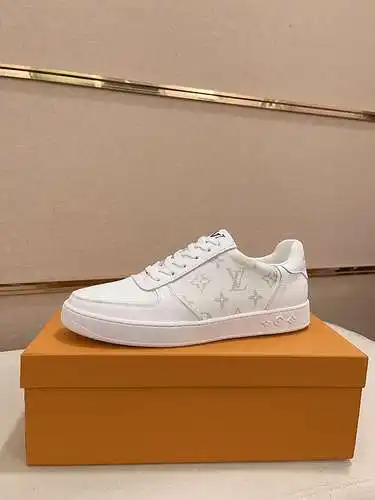 Zapatos de hombre LV Código: 0525B30 Talla: 38-44
