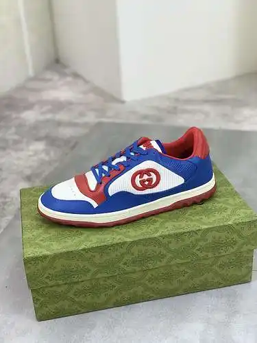 Modelo pareja GUCCI Código: 0710C00 Talla: 35-45