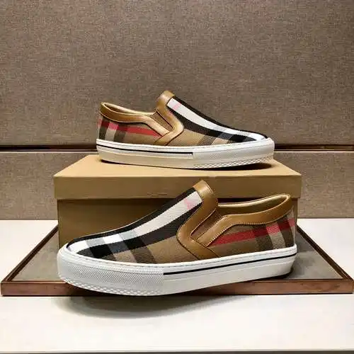 Zapatos de hombre Burberry Código: 0713B30 Talla: 38-44