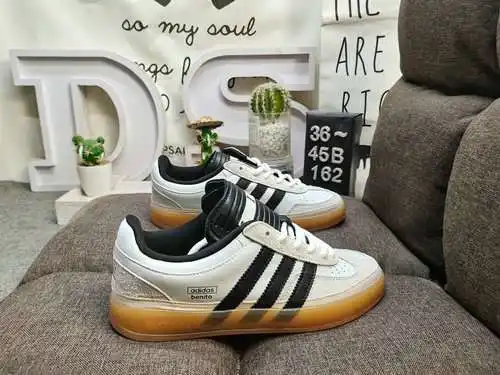 162DBad Bunny x adidas originals GAZELLE INDOOR serie conjunta a nivel corporativo Bad Bunny x adida