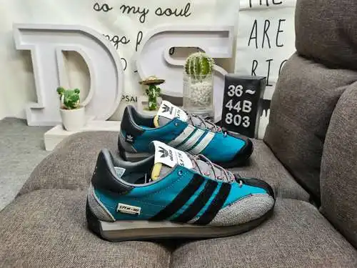 803Dadidas Esta serie también presenta